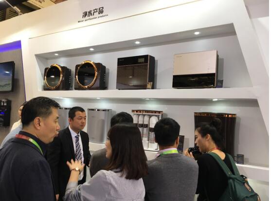 长征娱乐净水机亮相2017年AWE 深耕健康用水领域1